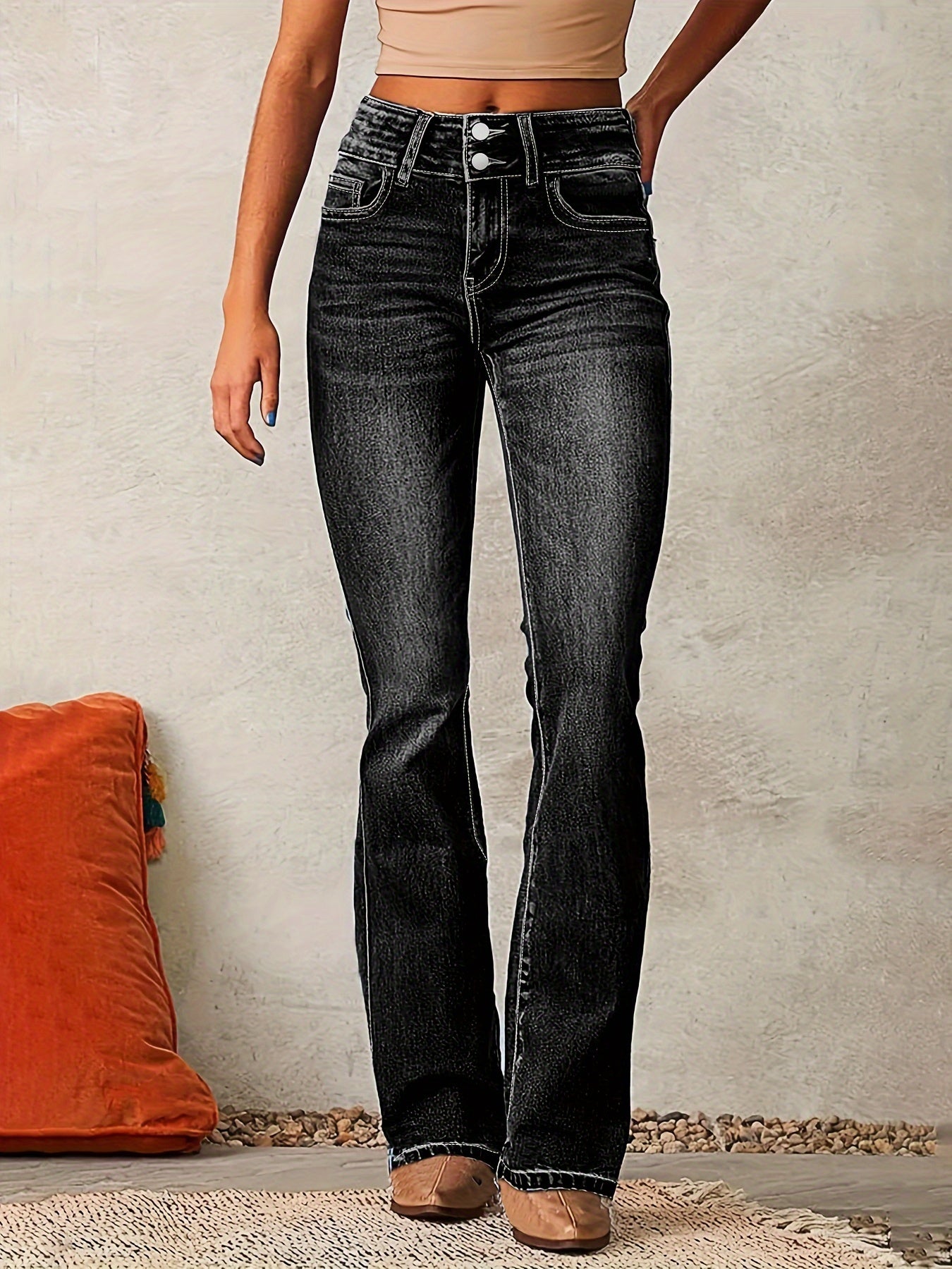 Damen Jeans | Hohe Taille mit ausgestelltem Beinverlauf