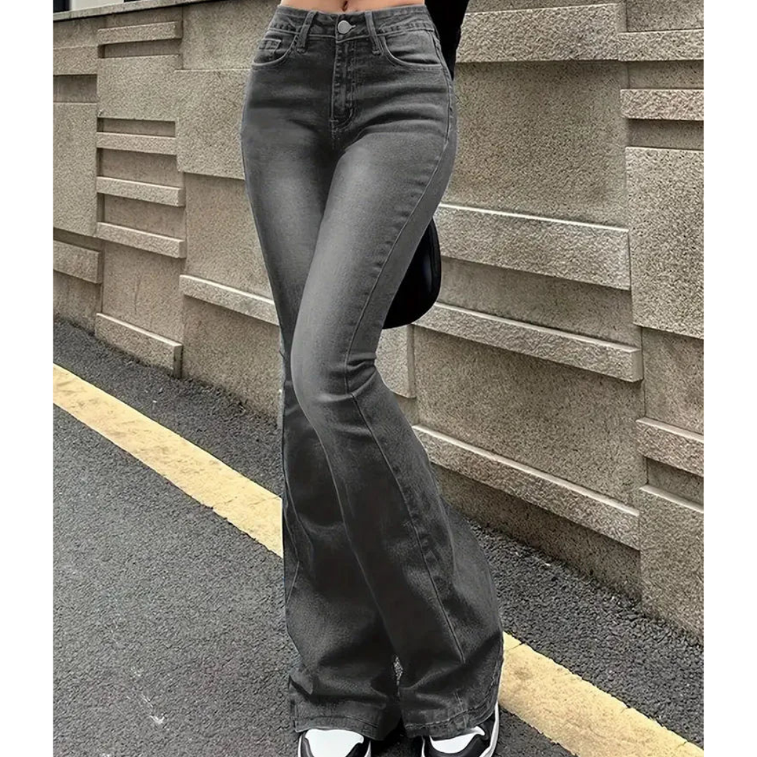 Damen Jeans | High-Waist mit ausgestelltem Beinprofil
