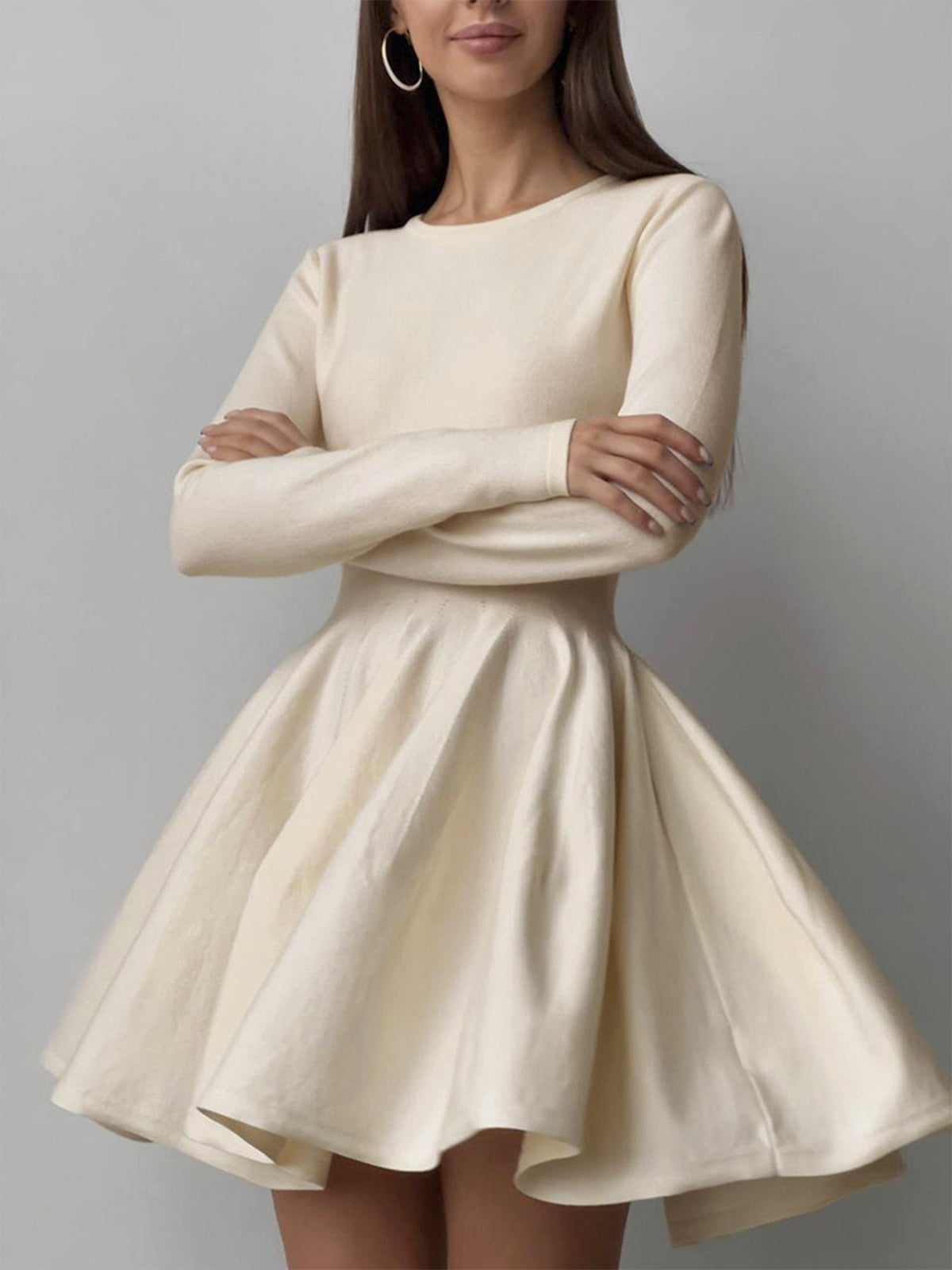 Damen Skaterkleid | lange Ärmel mit definierter Silhouette