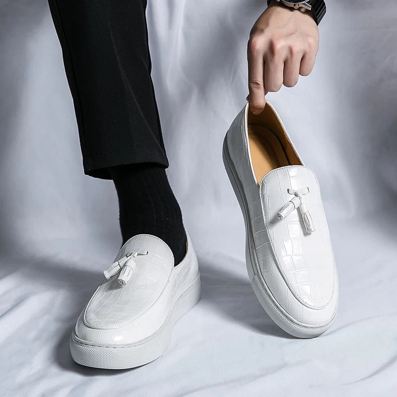 Loafer Herren | Schlupfform mit Zierquasten und Strukturprägung