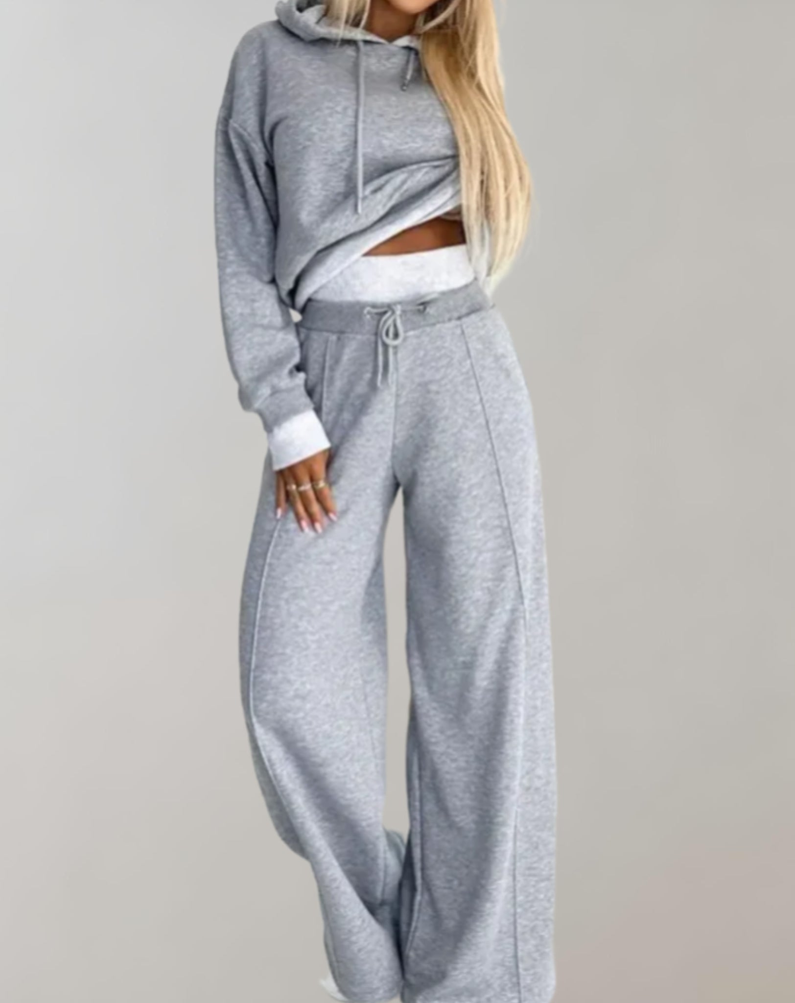 Damen Set | Cropped Hoodie mit weiter Hose und Bund