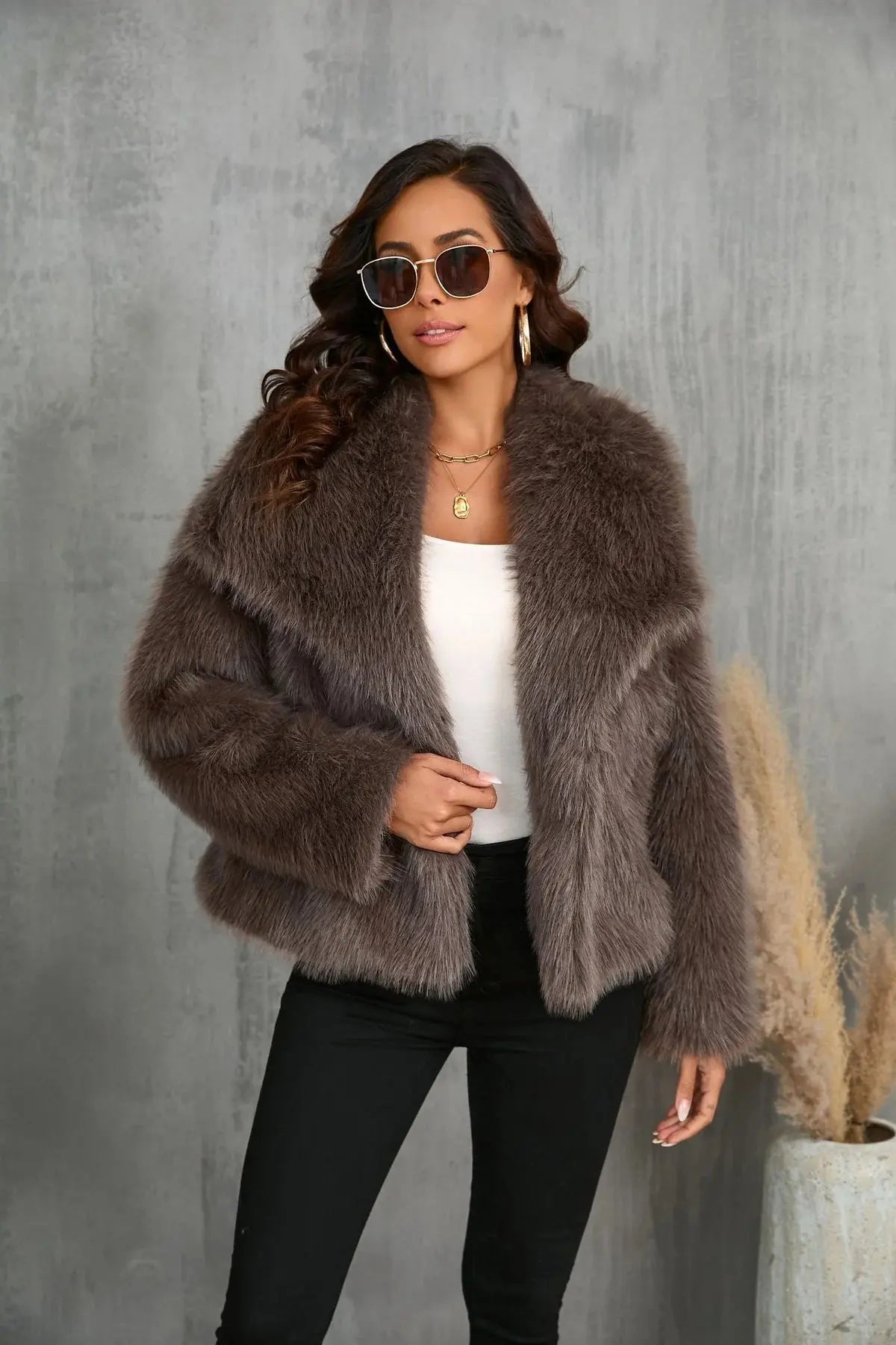 Damen Jacke | Kurze Form mit breitem Kragen und offener Front