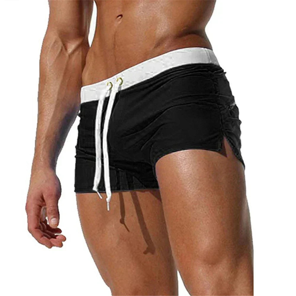Herren Badehose | Kurz geschnitten mit Kordelzug und Seitenschlitzen