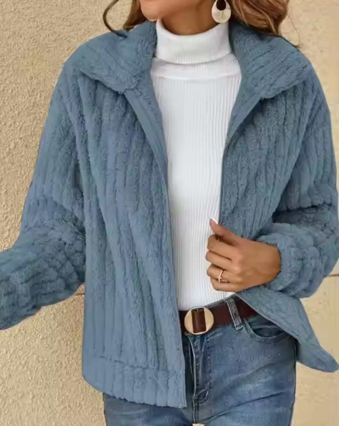 Damen Jacke | gerader Aufbau mit klarer Frontlinie