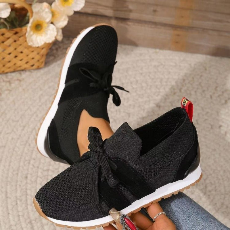 Damen Schuhe | Schnürung mit Profillaufsohle und Niedrigschaft