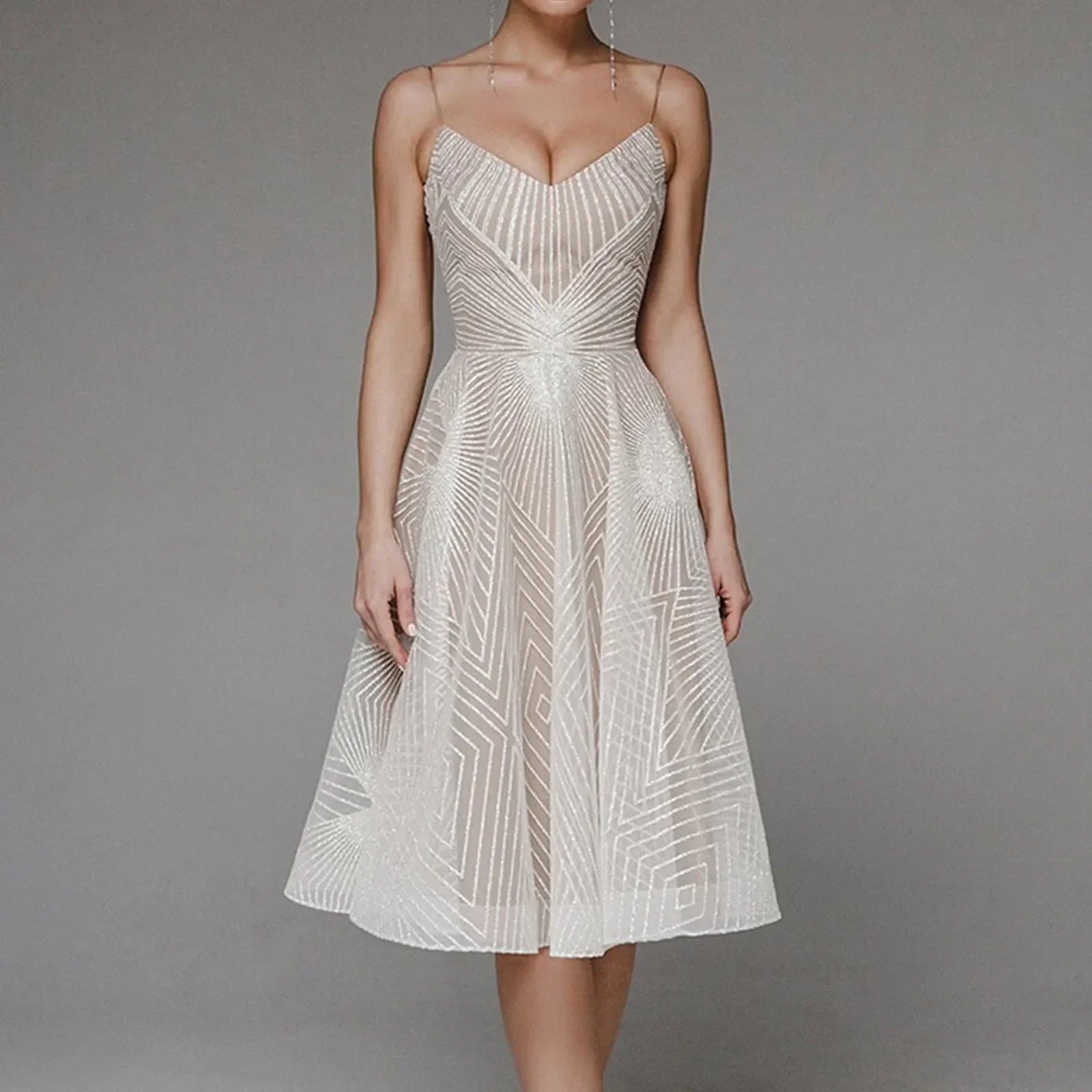Kleid Damen | V-Ausschnitt mit Linienmuster