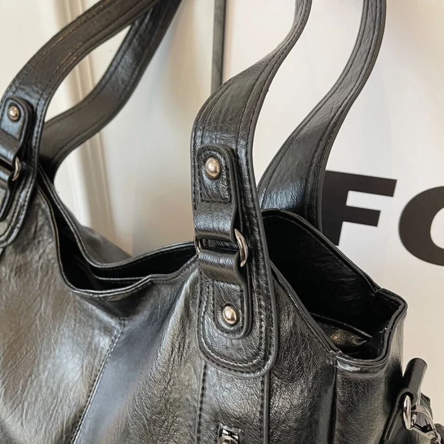 Damen Tasche | Schultertaschen-Form mit verstellbarem Riemen