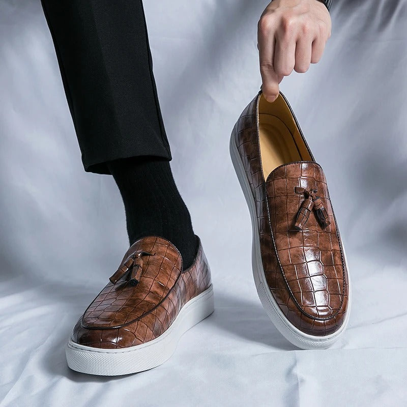 Loafer Herren | Schlupfform mit Zierquasten und Strukturprägung