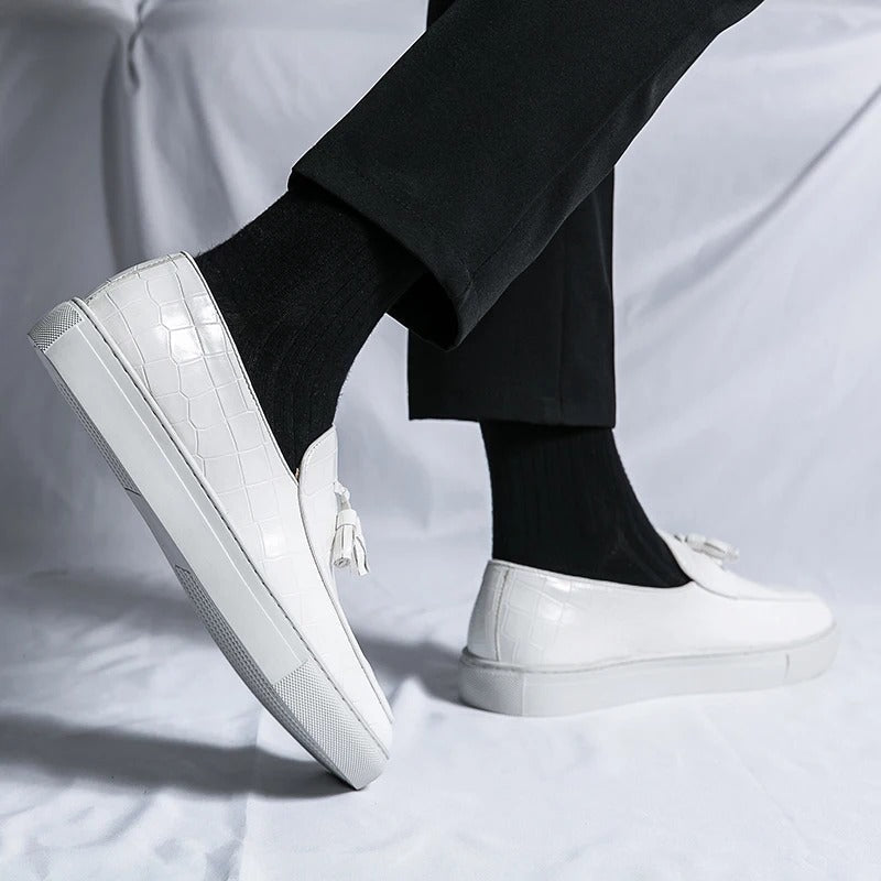 Loafer Herren | Schlupfform mit Zierquasten und Strukturprägung
