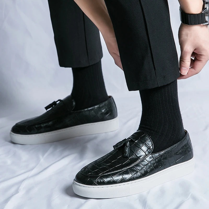 Loafer Herren | Schlupfform mit Zierquasten und Strukturprägung