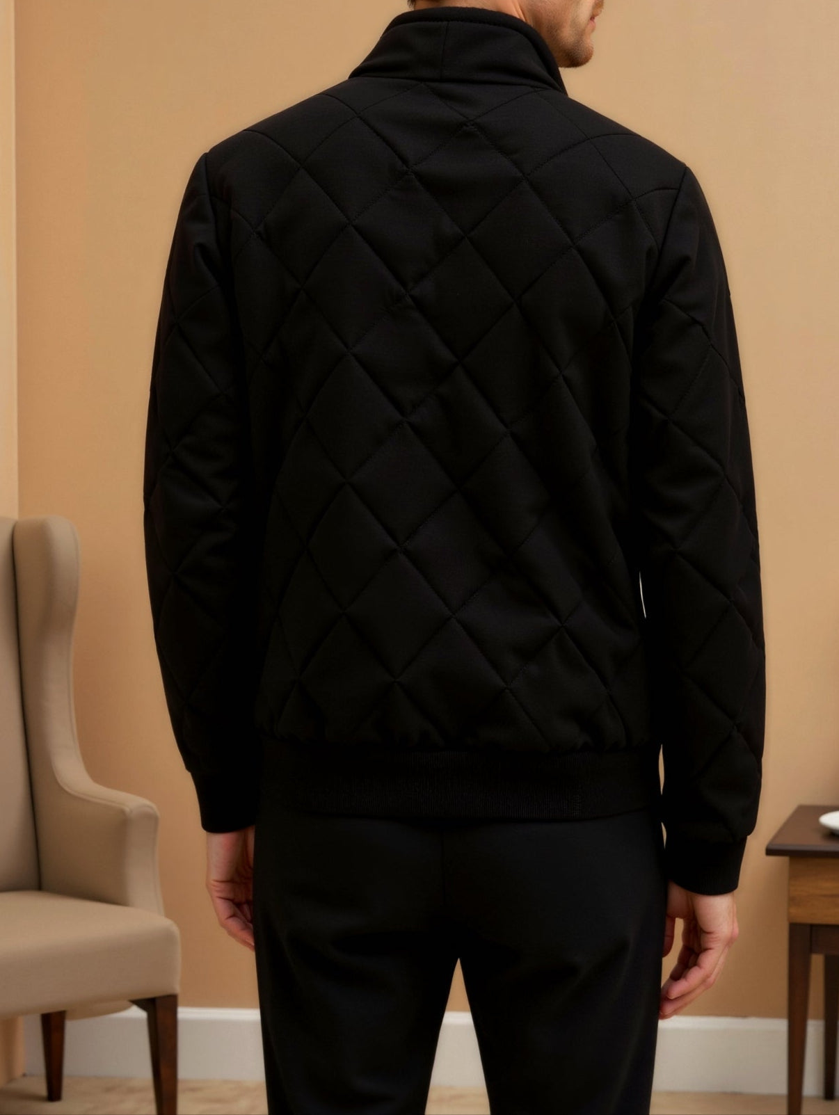 Herren Steppjacke | verlängerte Form mit durchgehendem Saumabschluss
