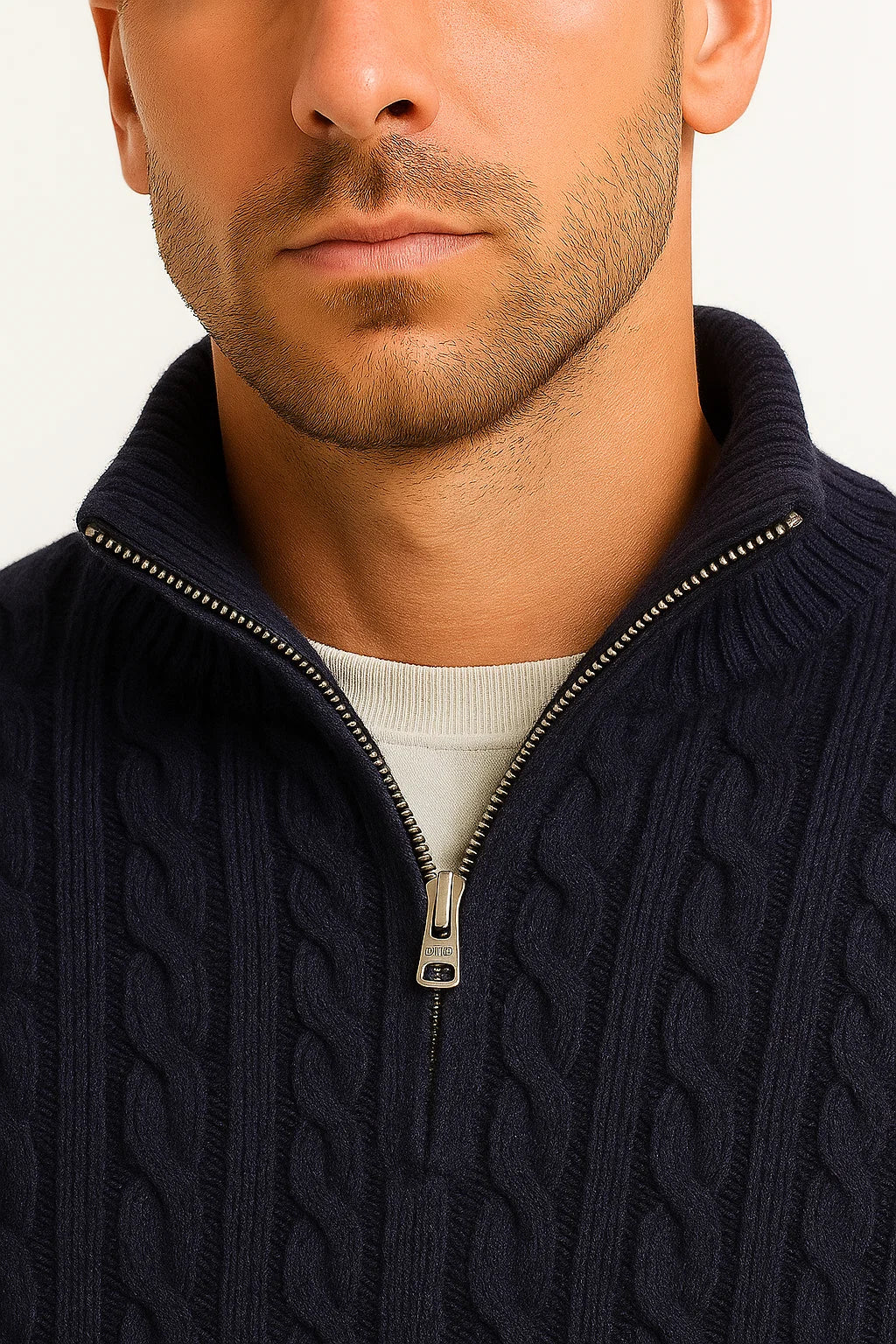 Herren Strickpullover | Kabelstruktur mit Reißverschlusskragen