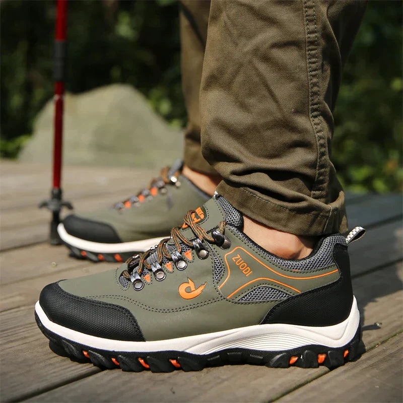 Herren Schuhe | Profilsohle mit Schnürsystem und verstärkter Front