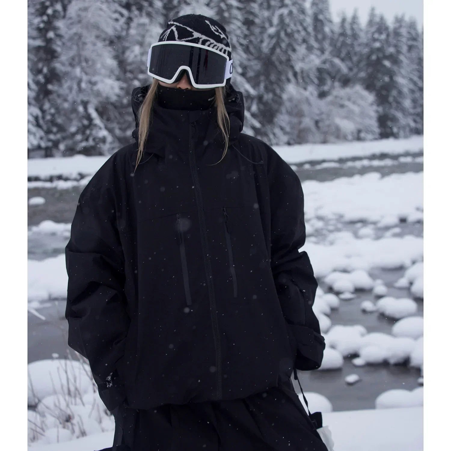 Damen Jacke | Übergangsjacke mit Kapuze und funktionaler Form