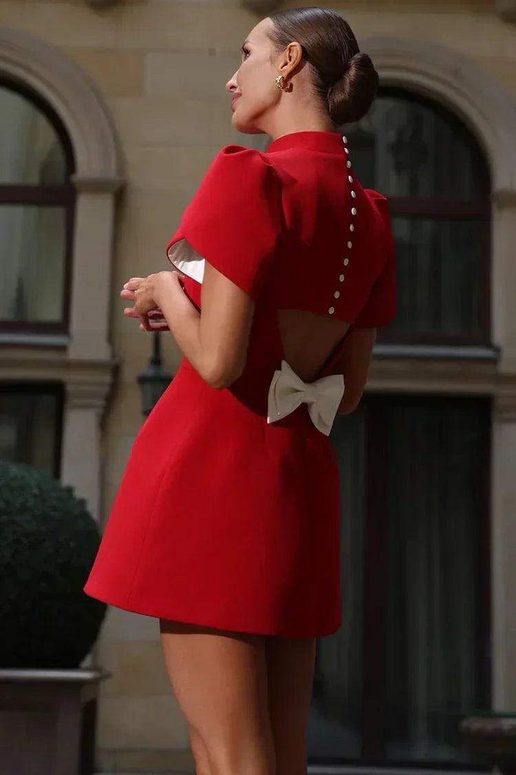 Damen Minikleid | kurzer Schnitt mit Stehkragen und Kurzarm