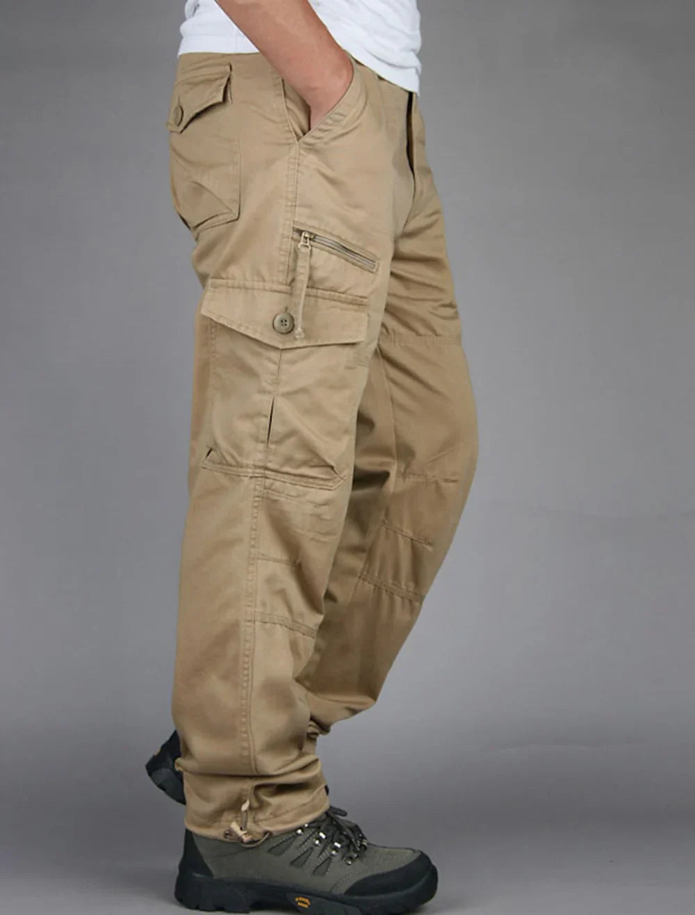 Herren Cargohose | gerade Schnittform und Taschelemente