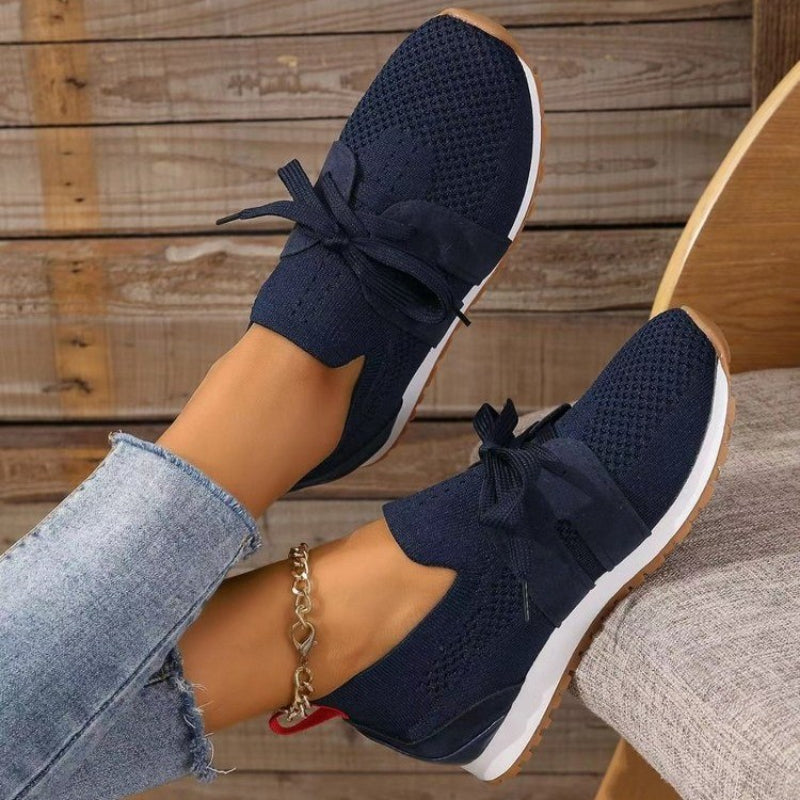 Damen Schuhe | Schnürung mit Profillaufsohle und Niedrigschaft
