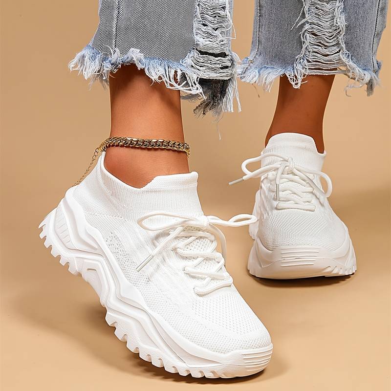 Sneaker Damen | Geschlossene Form mit Konturierter Sohle