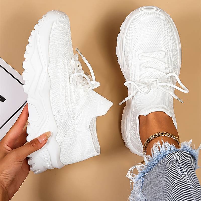 Sneaker Damen | Geschlossene Form mit Konturierter Sohle