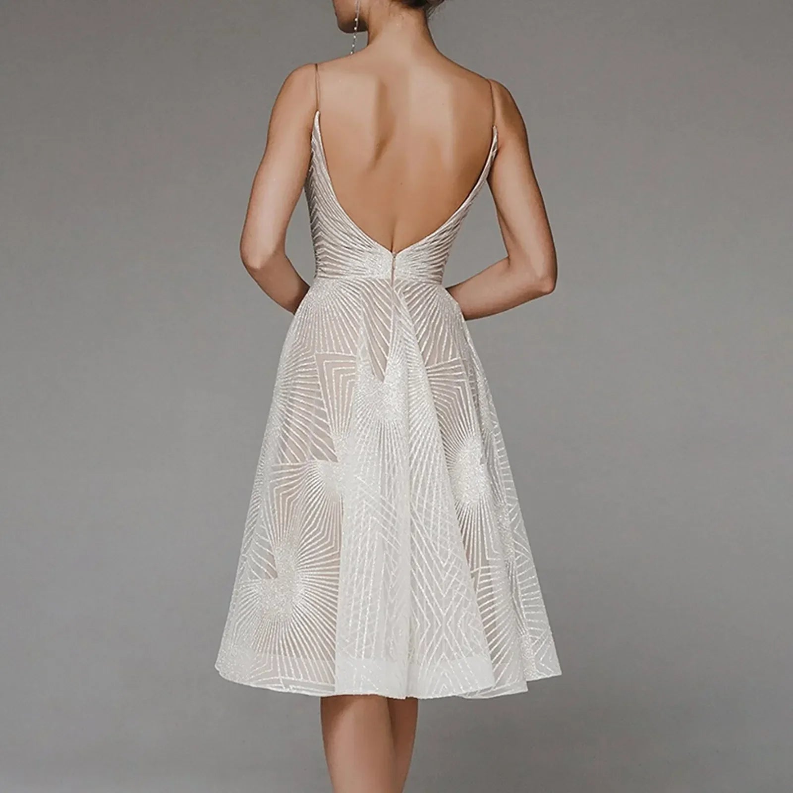 Kleid Damen | V-Ausschnitt mit Linienmuster