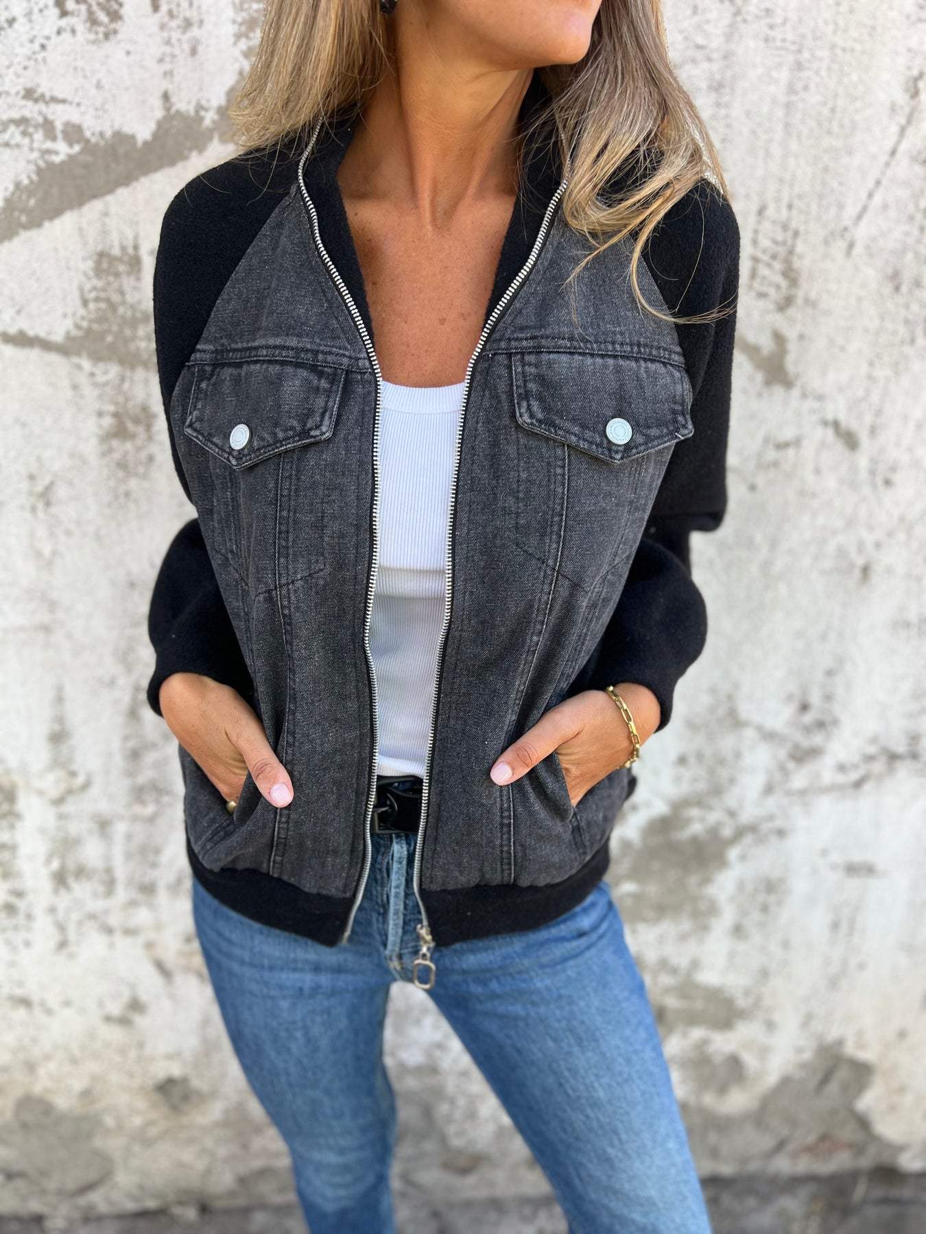 Damen Jacke | strukturierte Form mit geradem Aufbau