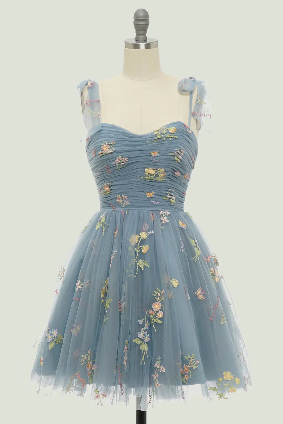 Damen Kleid | Trägerdesign mit ausgestelltem Mehrlagenrock